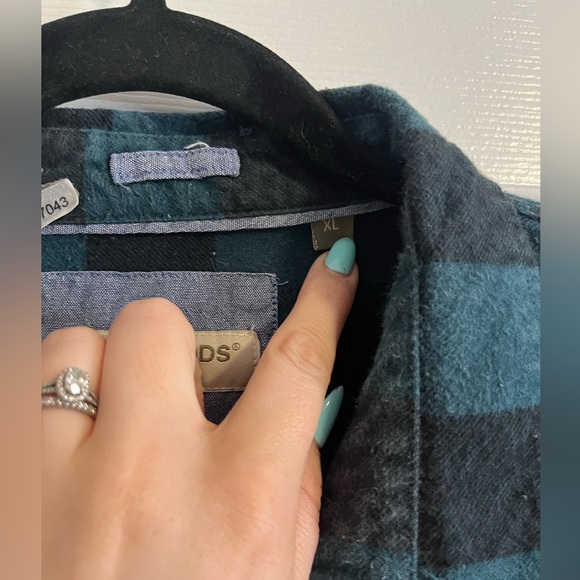 TALLWOODS button up - Picture 4 of 4